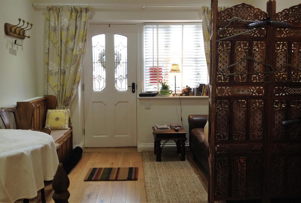 Snowdonia Snug - Studio Style Accommodation Dolgellau Exteriör bild